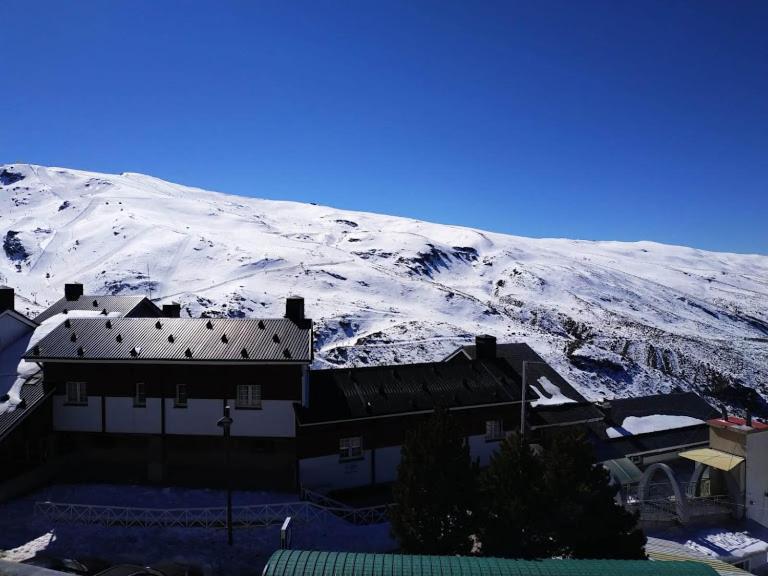 Apartamentos Zona Media Sierra Nevada Eksteriør billede